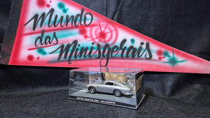 ASTON MARTIN DB5 •James Bond 007 -  GOLDENEYE