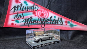ASTON MARTIN DB5 •James Bond 007 -  GOLDENEYE