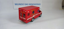 Load image into Gallery viewer, Ambulância dos Bombeiros - Fora da embalagem