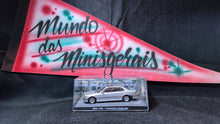 Cargar imagen en el visor de la galería, BMW 750IL •James Bond 007 -  TOMORROW NEVER DIES - Frete Grátis Sul e Sudeste.