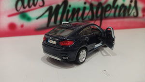 BMW X6 - Fora da embalagem