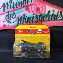 Carregar imagem no visualizador da galeria, Batman Forever Batmobile Shell 14,3 cm - Batmóvel