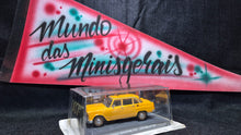Carregar imagem no visualizador da galeria, CHECKER MARATHON TAXI•James Bond 007 -  LIVE AND LET DIE