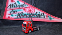 Carregar imagem no visualizador da galeria, Caminhão Carroceria Carreta Super Truck De Ferro Vermelho - Fricção 12c x 7,5h x 5,8 largura