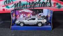 Carregar imagem no visualizador da galeria, Carro De Volta Para O Futuro 2 Delorean Time Machine 1/24
