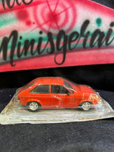 Load image into Gallery viewer, Chevrolet Chevette opel Vauxhall - Importado - Falta o retrovisor - Frete grátis Todo Brasil