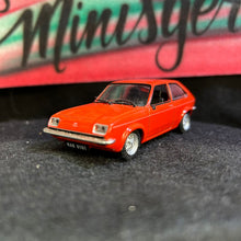 Load image into Gallery viewer, Chevrolet Chevette opel Vauxhall - Importado - Falta o retrovisor - Frete grátis Todo Brasil