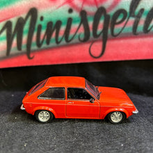 Load image into Gallery viewer, Chevrolet Chevette opel Vauxhall - Importado - Falta o retrovisor - Frete grátis Todo Brasil
