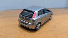 Carregar imagem no visualizador da galeria, Fiat Punto - Coleção Nacionais -Customizado - Cinza Steel - pronta entrega