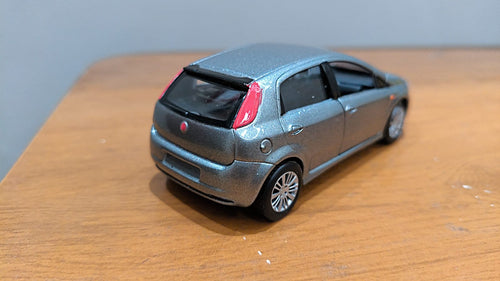 Fiat Punto - Coleção Nacionais -Customizado - Cinza Scandium - pronta entrega