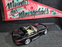 Load image into Gallery viewer, DODGE Viper RT/10 - 1/18 Bburago -  Fora da embalagem - Frete grátis Sul e Sudeste