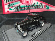 Load image into Gallery viewer, FORD Five Window Coupe 1932 - Motor Max - 1/18 na base  SEM CAIXA -  FRETE GRÁTIS Sul e Sudeste