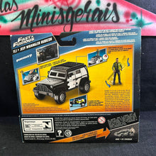 Carregar imagem no visualizador da galeria, Fast &amp; Furious Stunt Stars Tej + Jeep Wrangler Rubicon - Mattel
