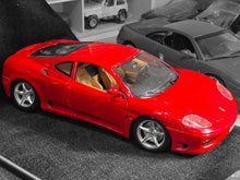 Load image into Gallery viewer, Ferrari 360 Modena 1999- 1/18 Fora da embalagem - Frete grátis Todo Brasil