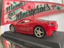 Carregar imagem no visualizador da galeria, Ferrari 458 Itália (2010) -1/24 Na base - caixa de outra ferrari