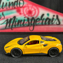 Cargar imagen en el visor de la galería, Ferrari 458 amarela - luzes e som - 12,5 Cm