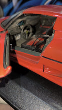 Carregar imagem no visualizador da galeria, Ferrari F50 1997 1:18 Leves defeitos