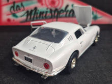 Cargar imagen en el visor de la galería, Ferrari GTB-4 1966 - 1/18 - ERTL -  Fora da embalagem