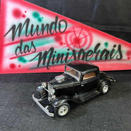 Ford Coupe 1932 - 1/24