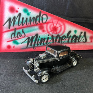 Ford Coupe 1932 - 1/24