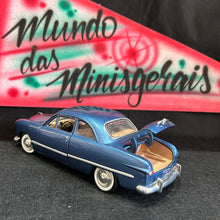 Carregar imagem no visualizador da galeria, Ford Coupe 1949 - 1/24