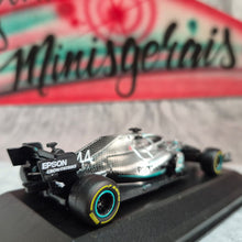 Carregar imagem no visualizador da galeria, Fórmula 1 Mercedes Benz Amg Petronas Hamilton 19 - Burago - Fórmula 1 - F1