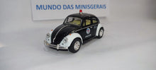 Load image into Gallery viewer, Fusca 1967 - Polícia - Não abre capõ