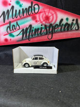 Carregar imagem no visualizador da galeria, VW Volkswagen Fusca Herbie Cararama VW Beetle 1/43