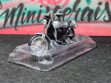 Load image into Gallery viewer, Moto Harley Davidson 2004 Dyna Super Glide Sport