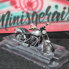 Load image into Gallery viewer, Moto Harley Davidson 2004 Dyna Super Glide Sport