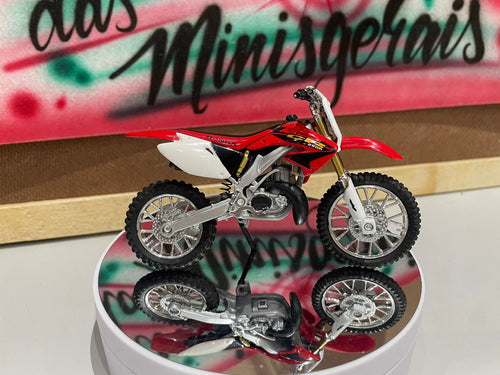 Moto Honda CR 250R Fora da embalagem- Miniatura Moto