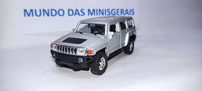 GM Chevrolet Hummer H3 - Na caixa.