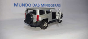 GM Chevrolet Hummer H3 - Fora da embalagem