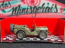 Carregar imagem no visualizador da galeria, Jeep Willys militar 1/32 - 12cm