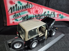 Cargar imagen en el visor de la galería, Jeep wrangler Sahara - 1/18 na base SEM CAIXA -  FRETE GRÁTIS Todo o Brasil