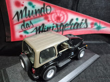 Cargar imagen en el visor de la galería, Jeep wrangler Sahara - 1/18 na base SEM CAIXA -  FRETE GRÁTIS Todo o Brasil