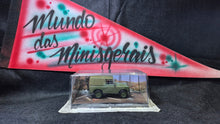 Carregar imagem no visualizador da galeria, LAND ROVER SERIES III -James Bond 007 -  THE LIVING DAYLIGHTS