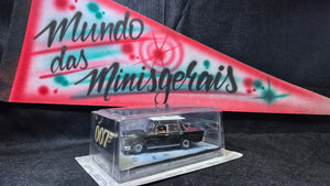 MERCEDES BENZ 220S •James Bond 007 - ON HER MAJESTY'S SECRET SERVICE