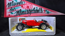 Carregar imagem no visualizador da galeria, MERCEDES SSK Escala 1:18 1928