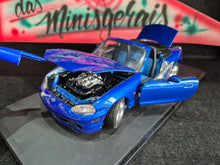 Load image into Gallery viewer, Mazda MX-5 - 1/18 na Base -  Fora da embalagem - Frete grátis Sul e Sudeste