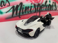 Carregar imagem no visualizador da galeria, McLaren P1 Branco pérola - Fora da embalagem