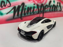 Carregar imagem no visualizador da galeria, McLaren P1 Branco pérola - Fora da embalagem