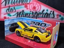 Carregar imagem no visualizador da galeria, Mustang GT 2006 1/24 Amarelo