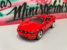 Load image into Gallery viewer, Ford Mustang GT 2006 - Fora da embalagem