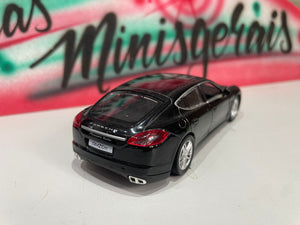 Porsche Panamera Turbo Preta 13 cm