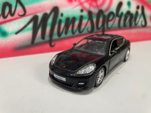 Porsche Panamera Turbo Preta 13 cm