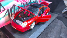 Carregar imagem no visualizador da galeria, PORSCHE 911 Targa 1:18