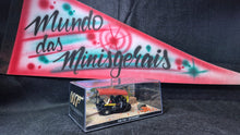 Carregar imagem no visualizador da galeria, TUK TUK -James Bond 007 - OCTOPUSSY
