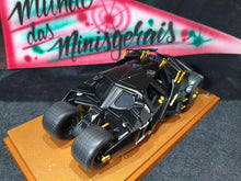 Load image into Gallery viewer, The Dark Knight Batmobile - Hotwheels 1/18 na Base - FRETE GRÁTIS TODO BRASIL