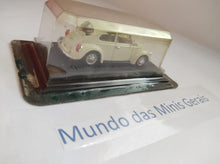 Load image into Gallery viewer, VW Beetle -Fusca - Auto Collection 1/43 - Del Prado SEM RETROVISORES